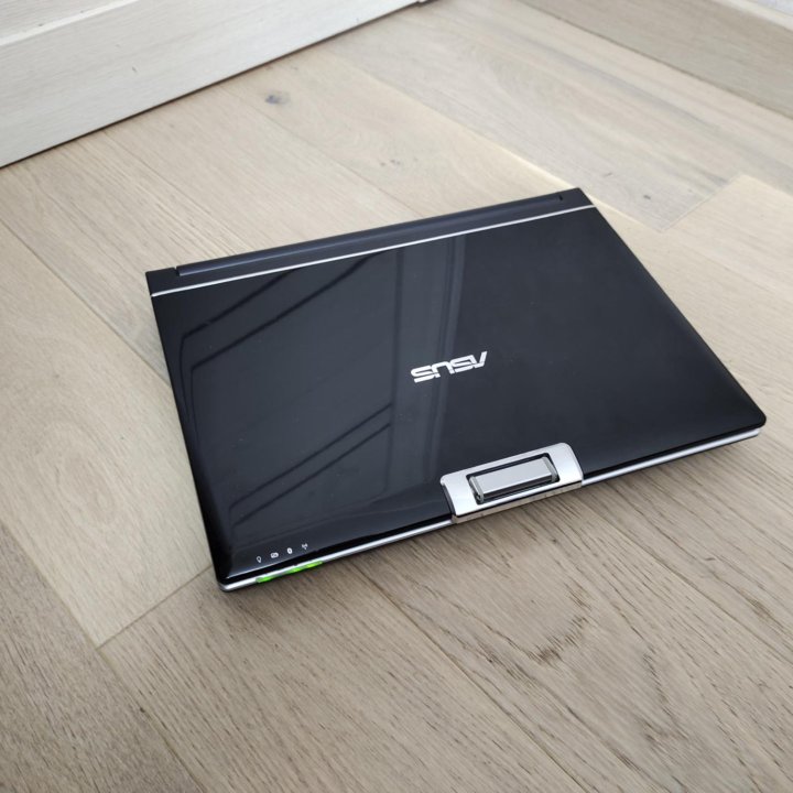 Ноутбук Asus F8V