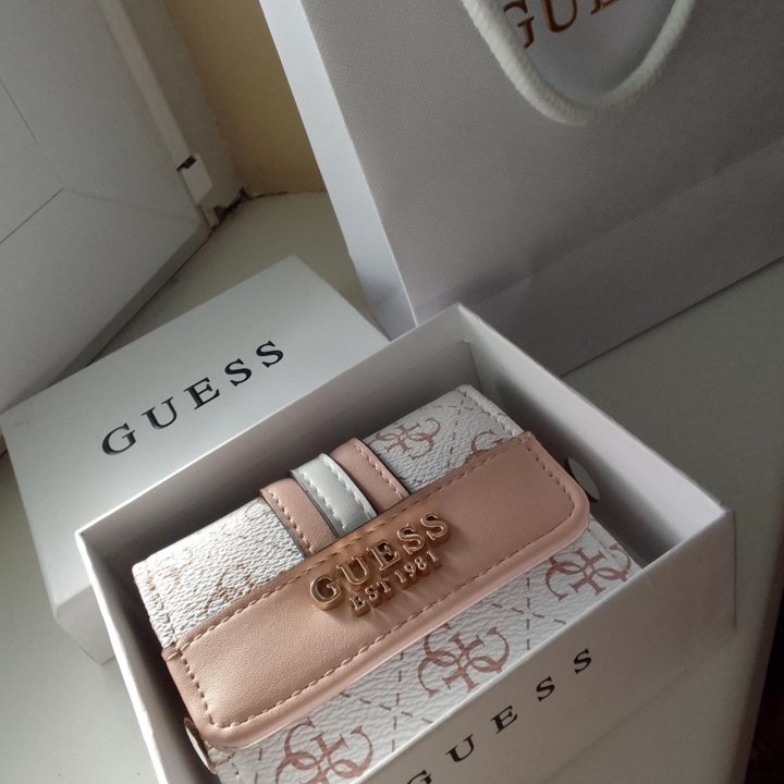 Кошелек Guess новый