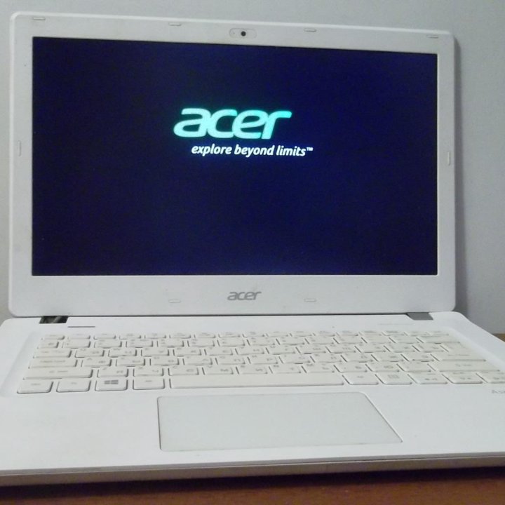 Красивый и лёгкий 4х ультрабук Acer V3 без проблем