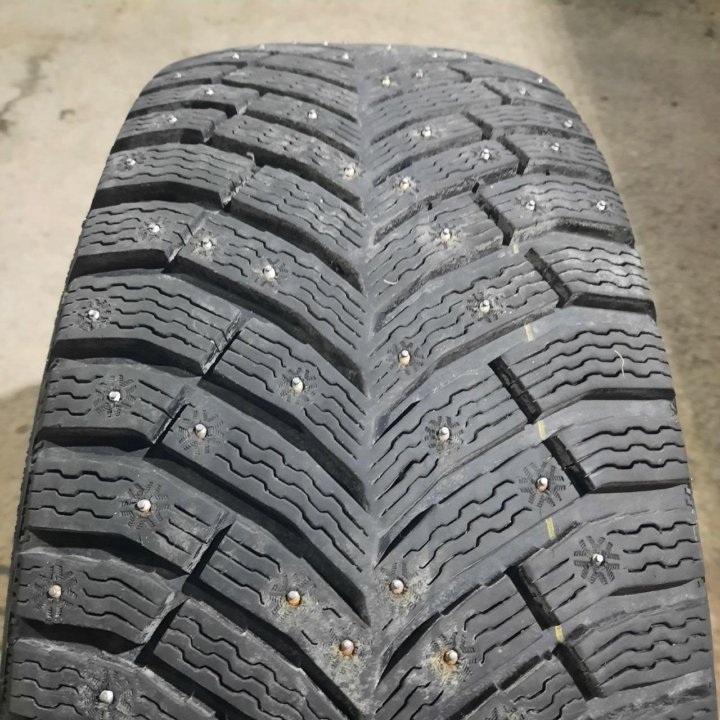 235/55R19 Michelin X-Ice North 4 (Лот №5910)