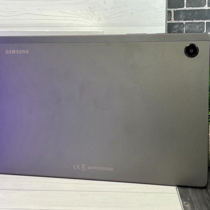 Samsung Galaxy Tab A8 + чехол