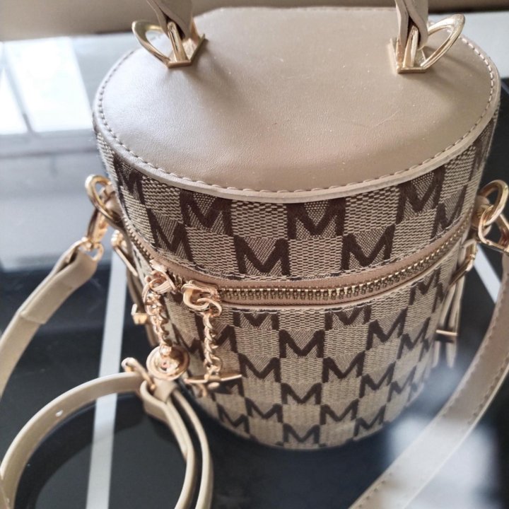 Сумочка новая