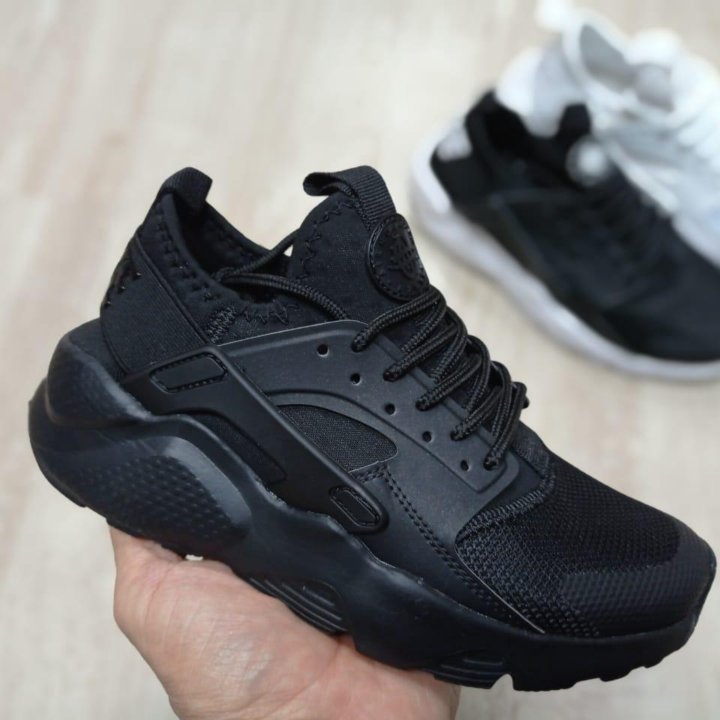 Nike Air Huarache Run Ultra