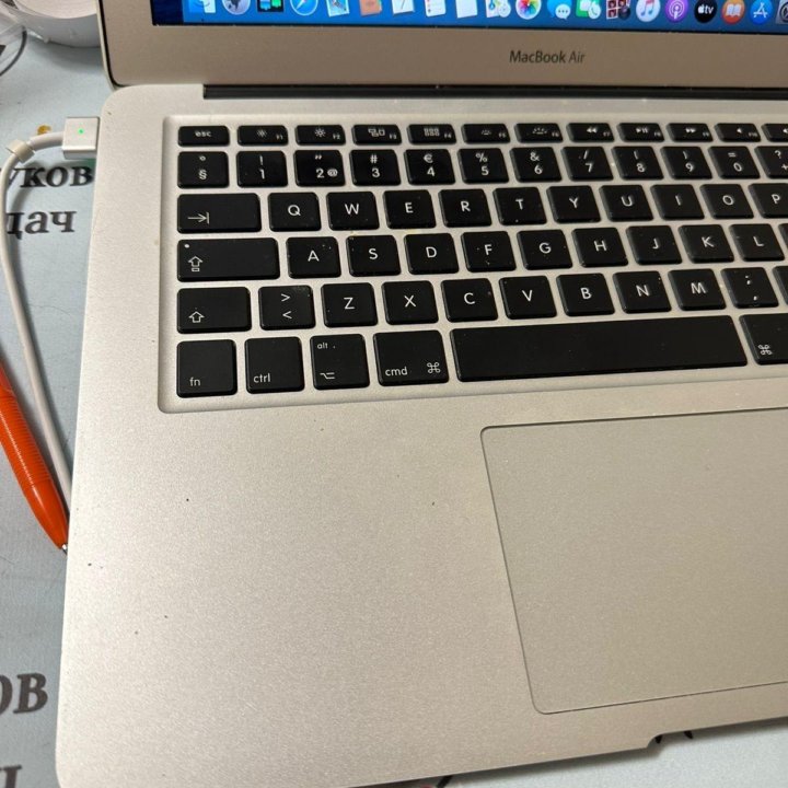 MacBook Air 13 2012 идеальный CORE I5 /4gb/128gb S