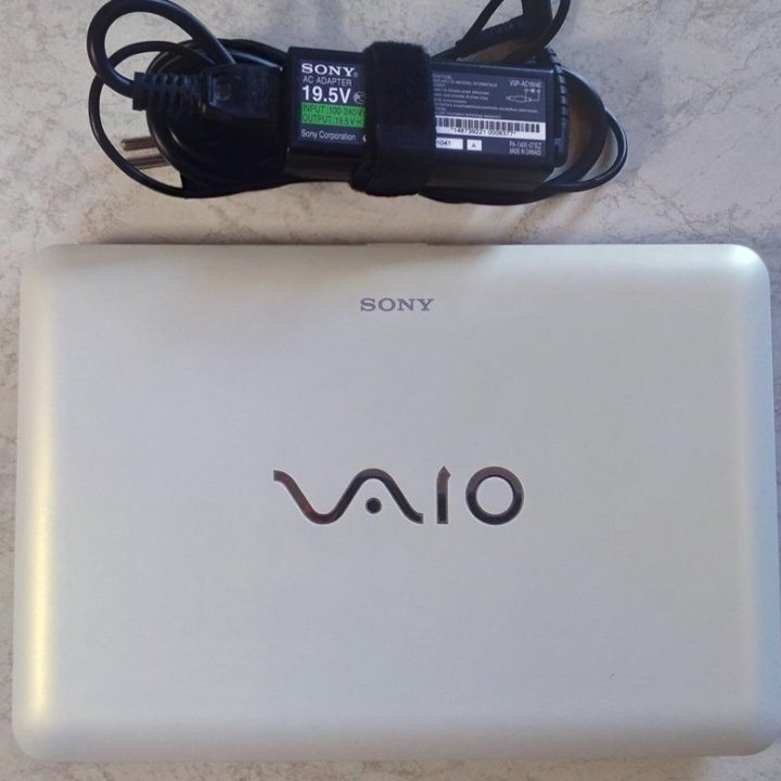 Ноутбук Sony Vaio/2 ядра/200Gb/2Gb/Чехол/Игры