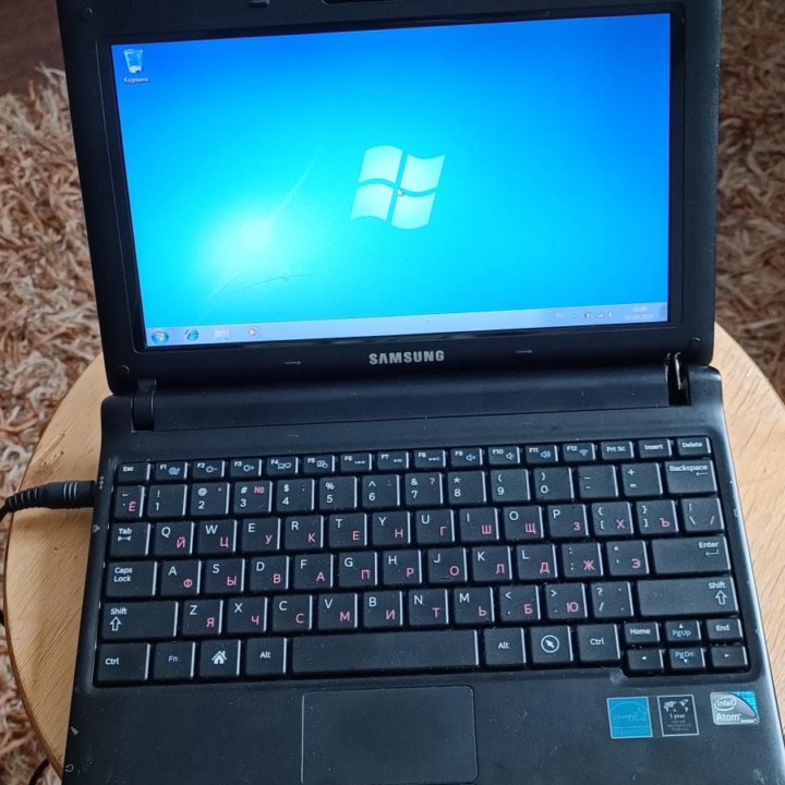 Нетбук Samsung NC-N100 10.1