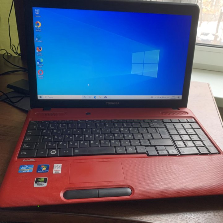 Ноутбук 15” Core i3, SSD, 8 Gb, 1 Gb video Toshiba