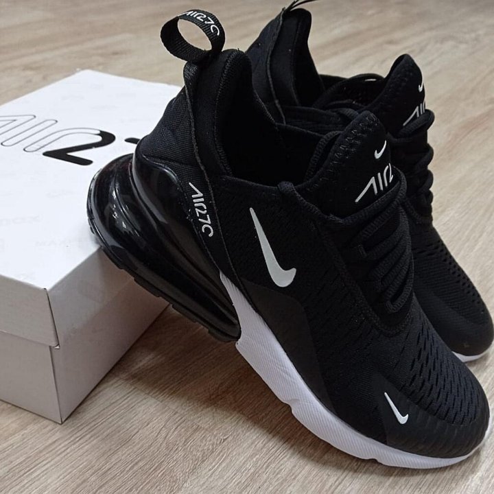 Кроссовки Nike Air Max 270