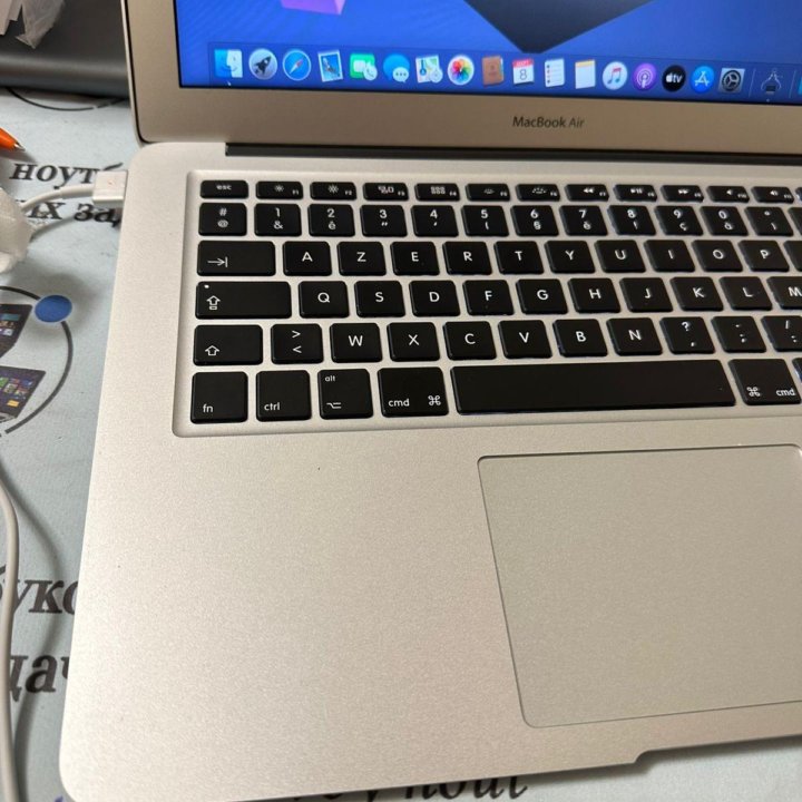 Apple MacBook Air 13 2014 CORE I7/8gb/128gb SSD/2