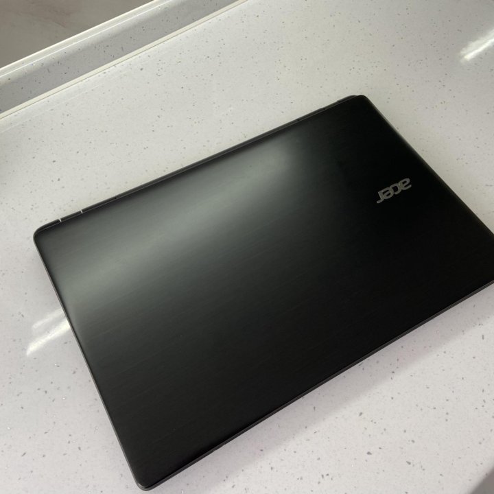 Качественный Acer Intel Core i3-4005U\SSD 256гб