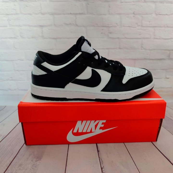 Кроссовки Nike Dunk Low Black/White