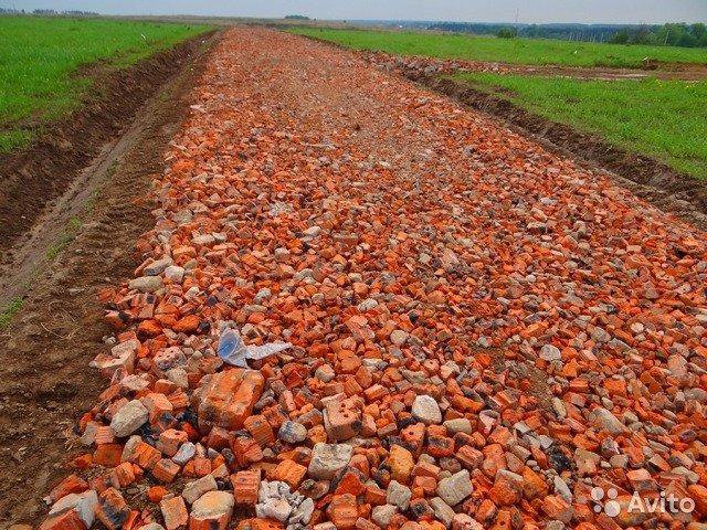 Бут строительный. бой кирпича. пгс. песок.