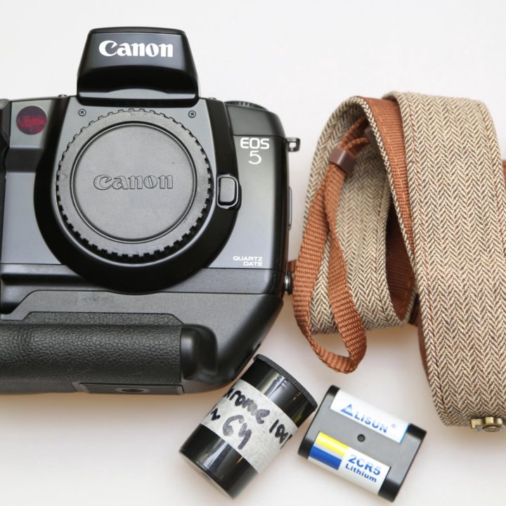 Canon EOS 5 Quartz Date с вертикальной ручкой VG10