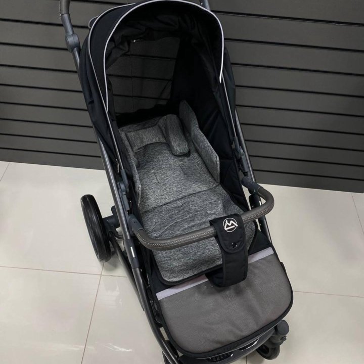 Прогулочная коляска Luxmom 790