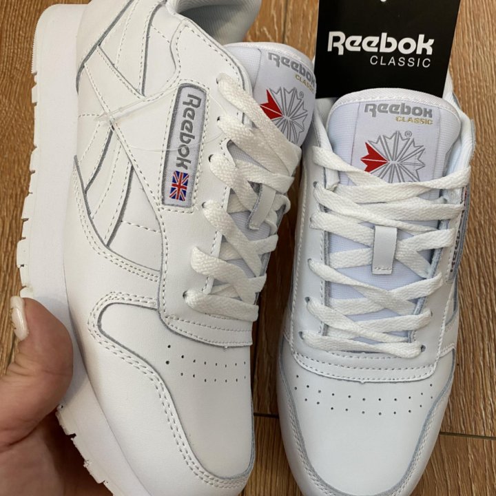 Кроссовки Reebok classic