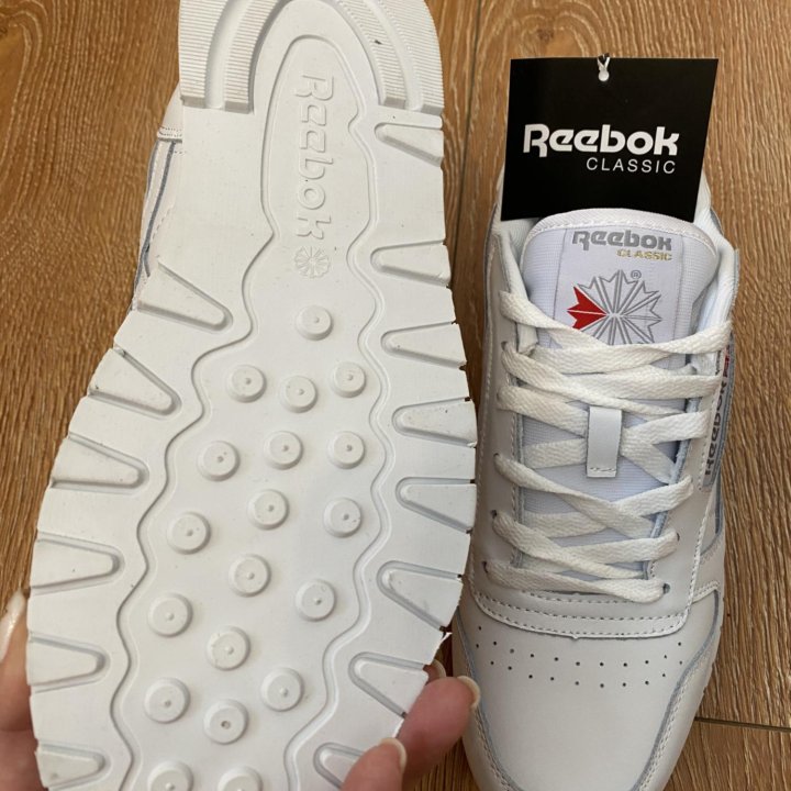 Кроссовки Reebok classic