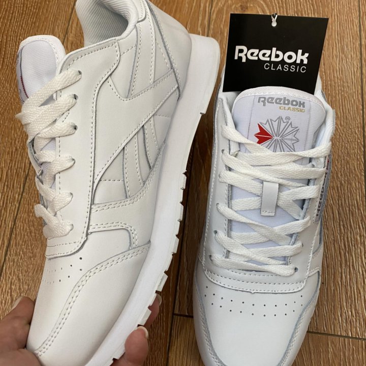 Кроссовки Reebok classic