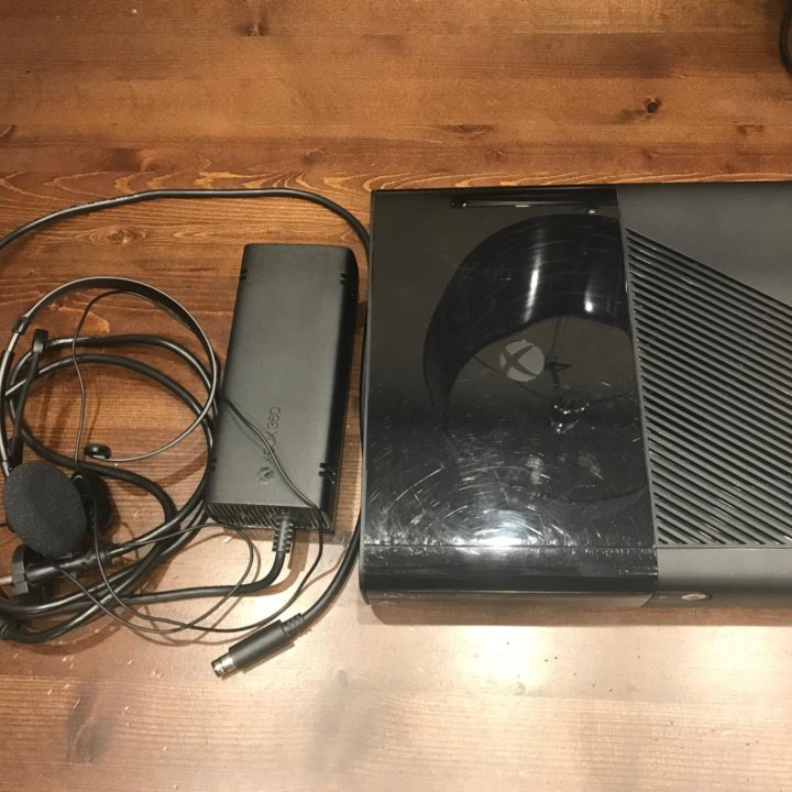 Xbox 360 E Console модель 1538