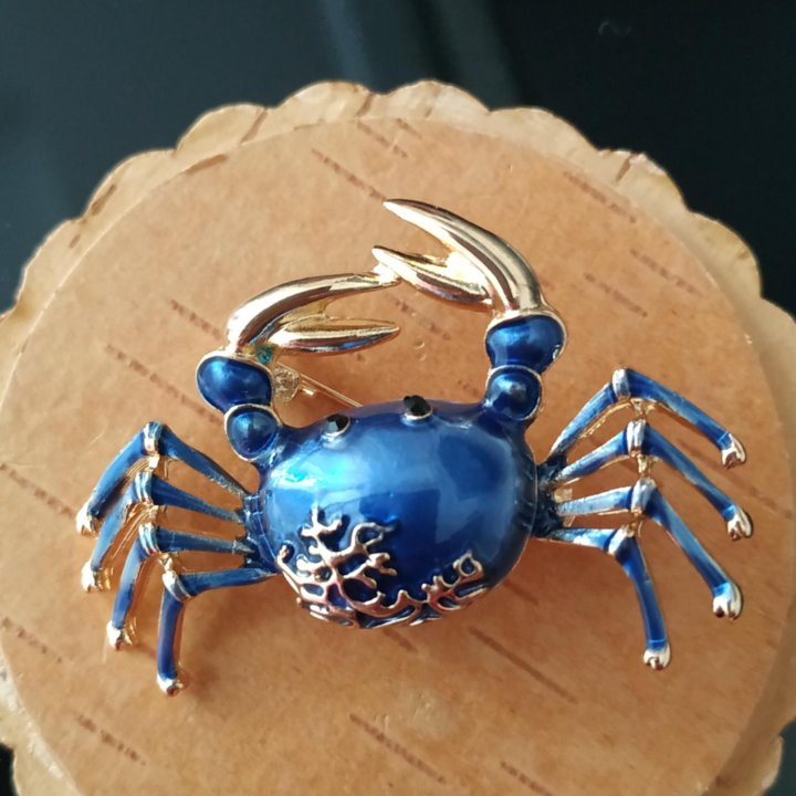 Брошь краб