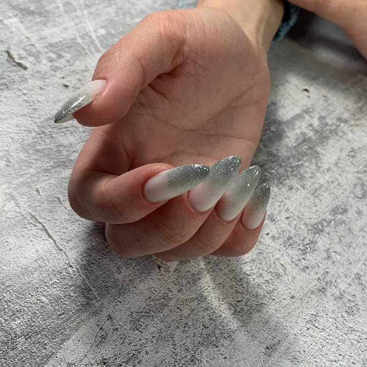 Наращивание ногтей