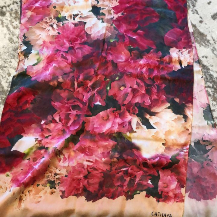 Шарф шелковый