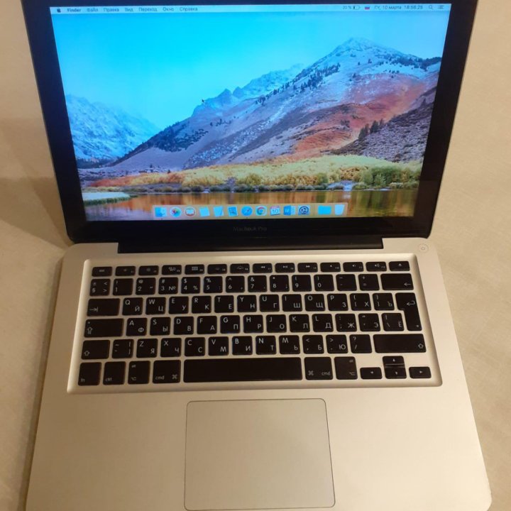 Ноутбук MacBook Pro