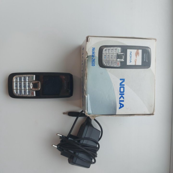 Телефон Nokia 2610