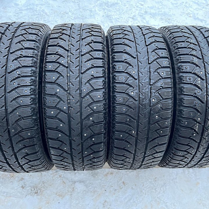 Зима Bridgestone Ice Cruiser 7000S 215/60 R16 95T