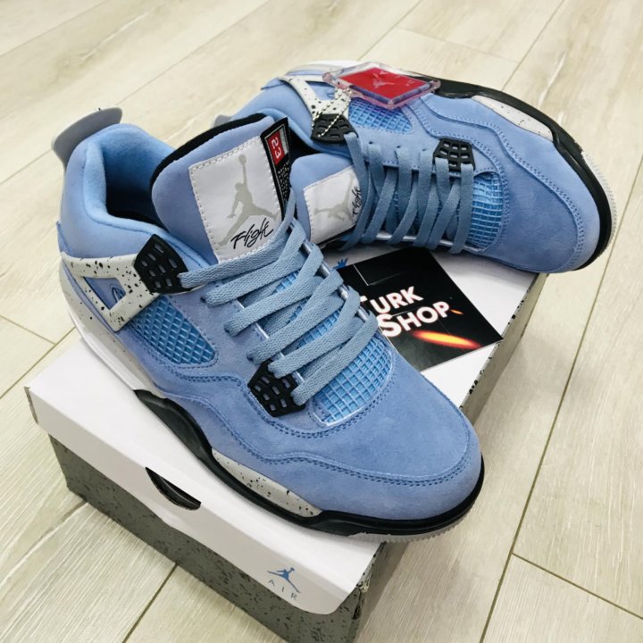 Кроссовки Nike Air Jordan Retro 4