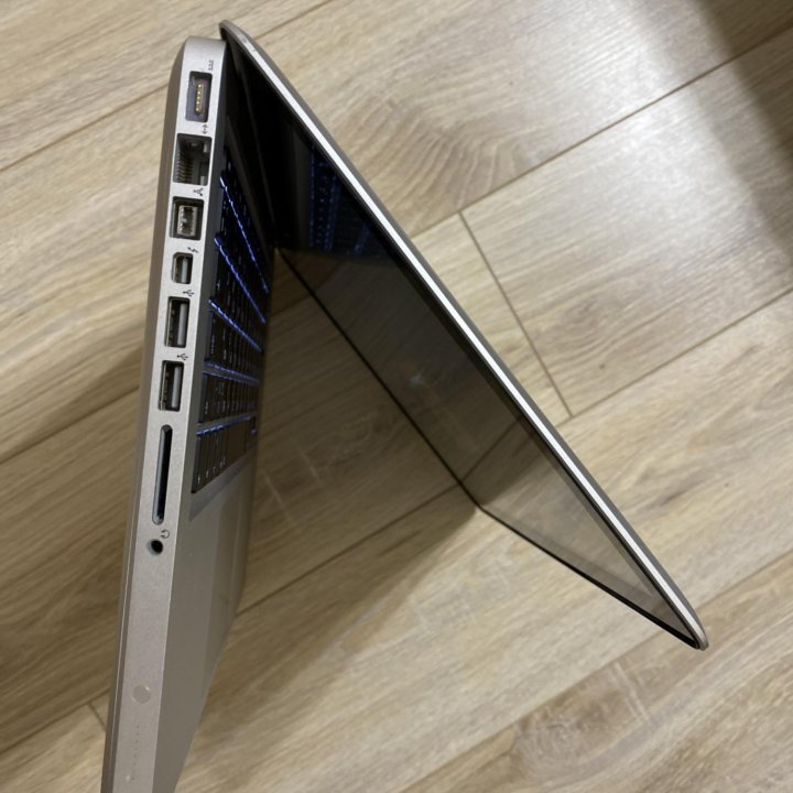 MacBook Pro MD313