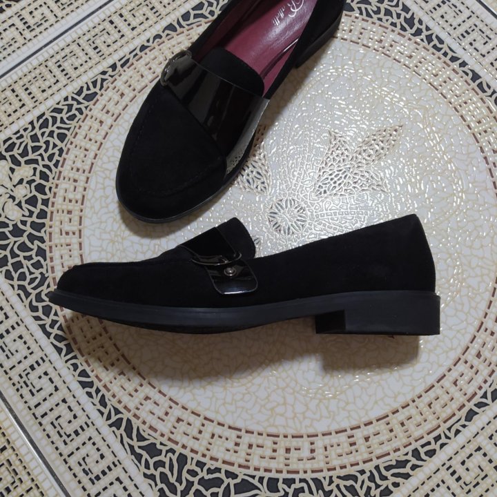 3️⃣8️⃣ Туфли