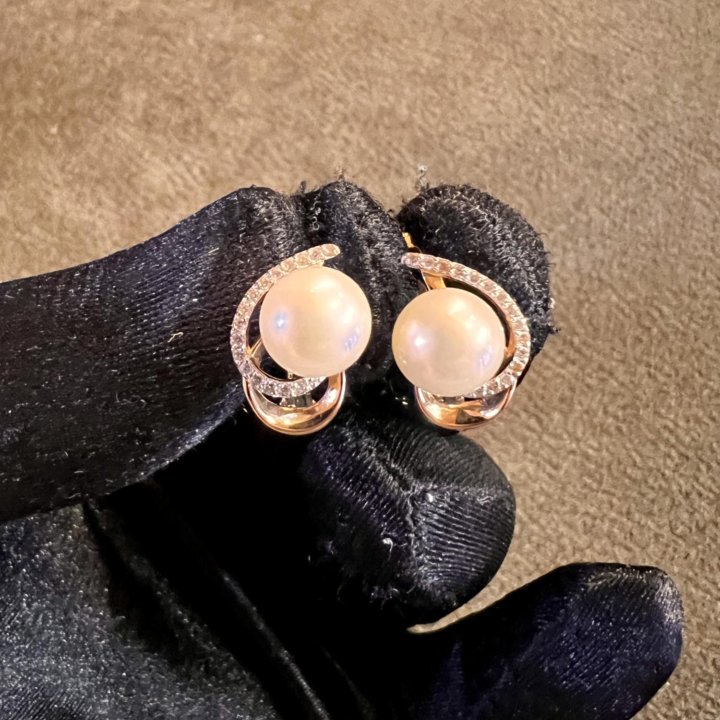 Золотые серьги