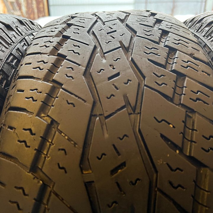 Лето Toyo Open Country A/T Plus 215/60 R17 96V