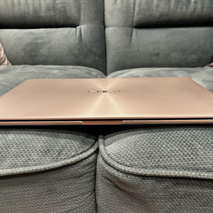 Ультрабук Asus ZenBook 15 ux533fd-A8117T