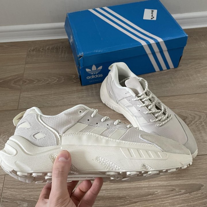 Мужские кроссовки adidas