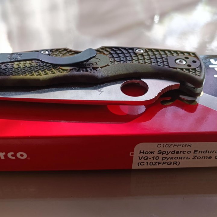 Spyderco endura 4, Zome Green, сталь vg-10