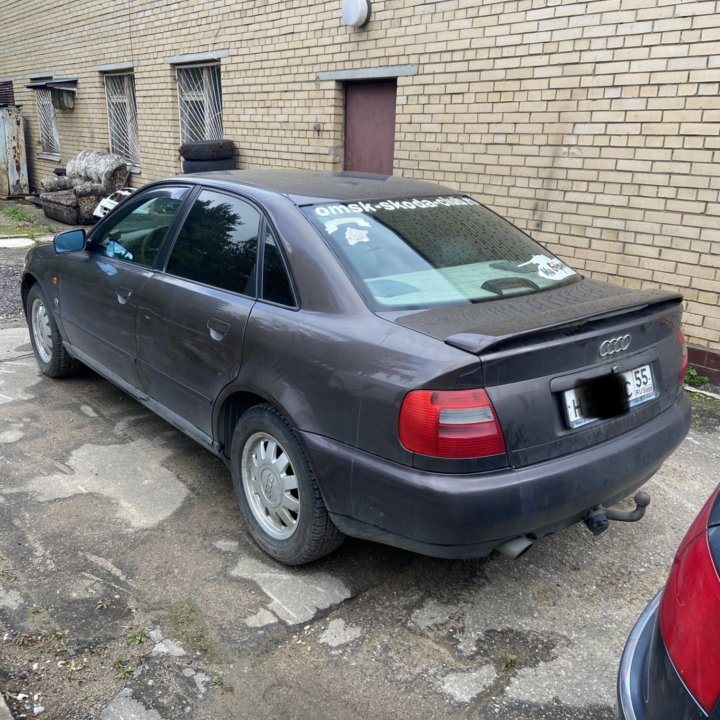 Audi A4, 1998