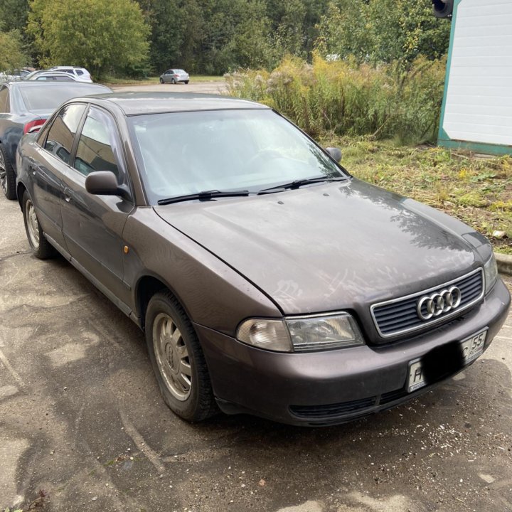 Audi A4, 1998