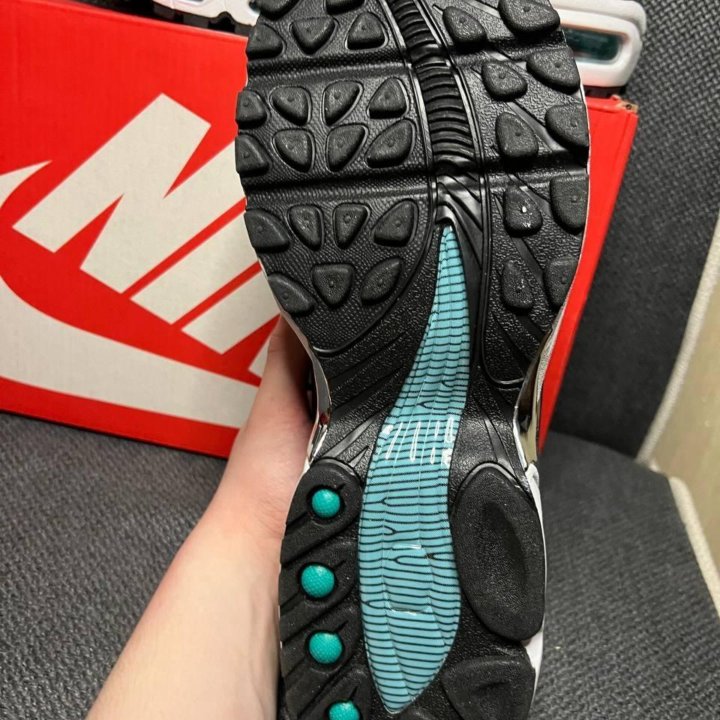 Кроссовки Skepta x Nike Air Max Tailwind V