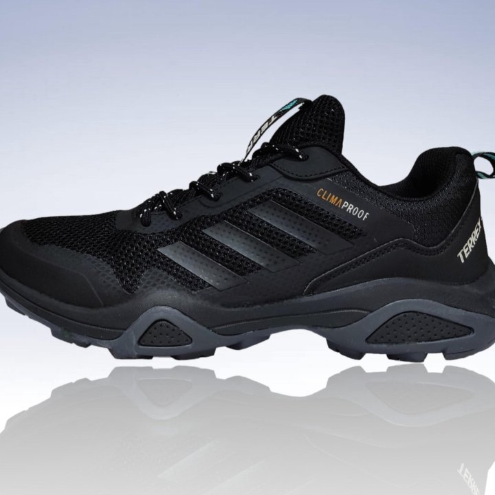 Кроссовки Adidas terrex.Демисезонные.Размеры 41-44