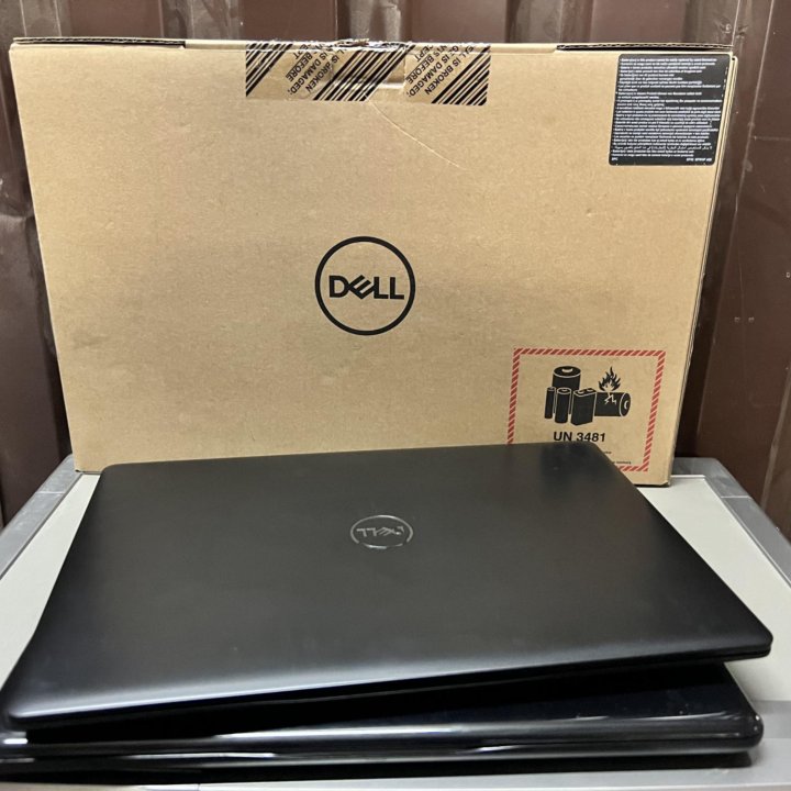 Ноутбук DELL Inspiron 5570, 15.6