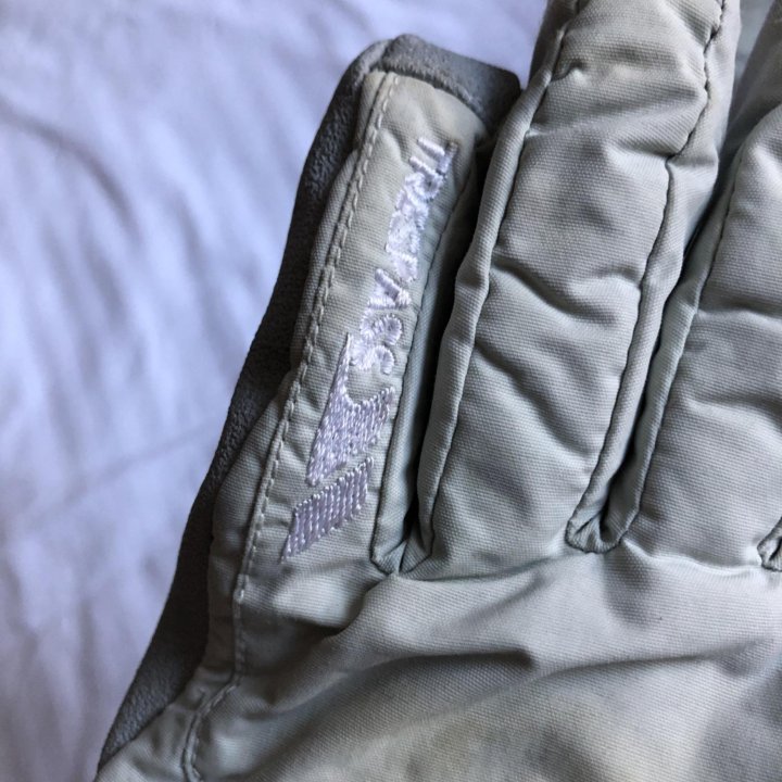 Лыжные перчатки