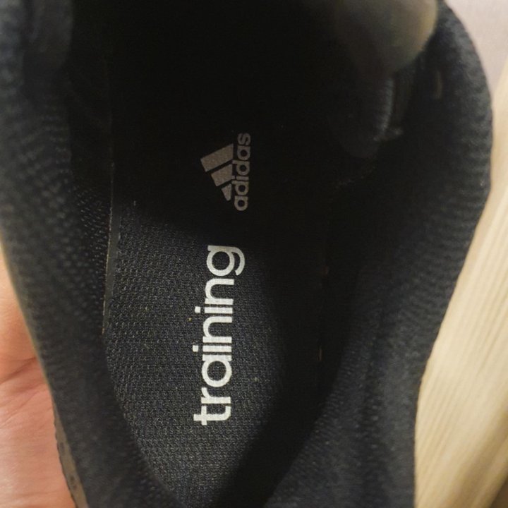 Кроссовки Adidas