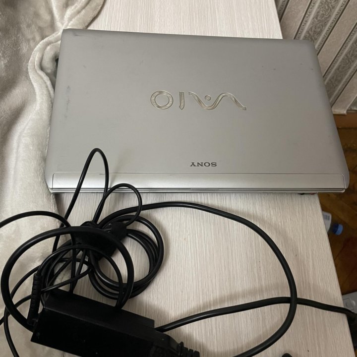 Sony VAIO I3