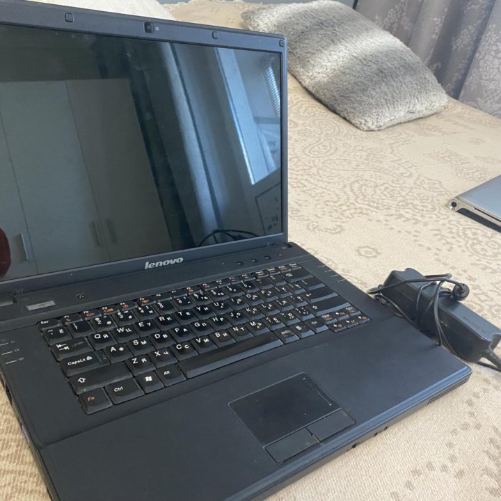 Lenovo 3000 g530