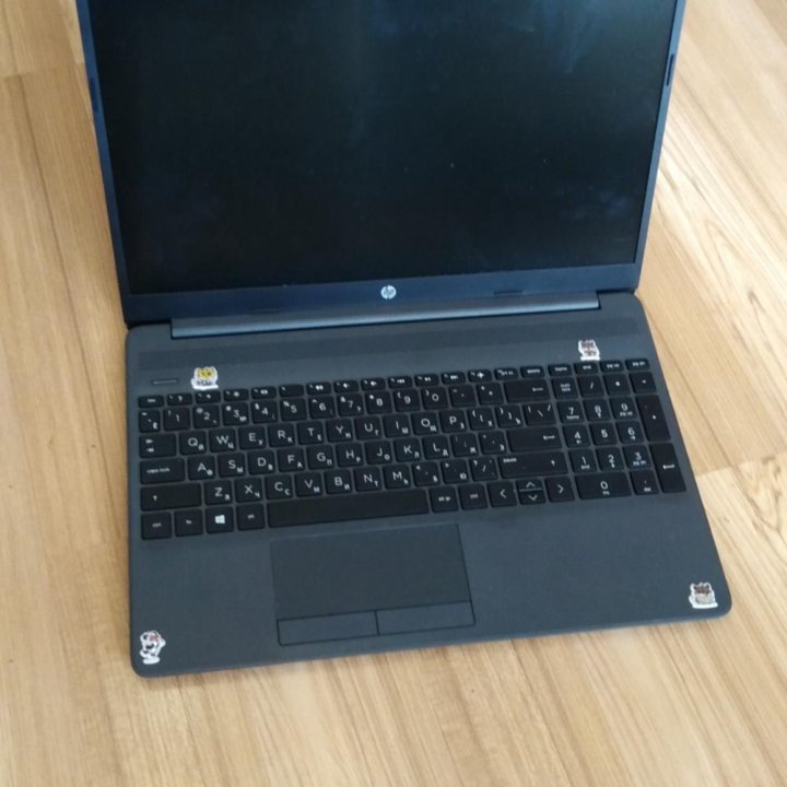 Ноутбук HP 255 G8