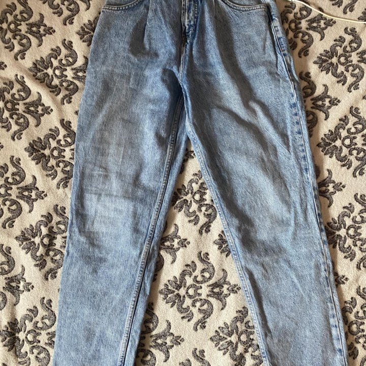 Джинсы