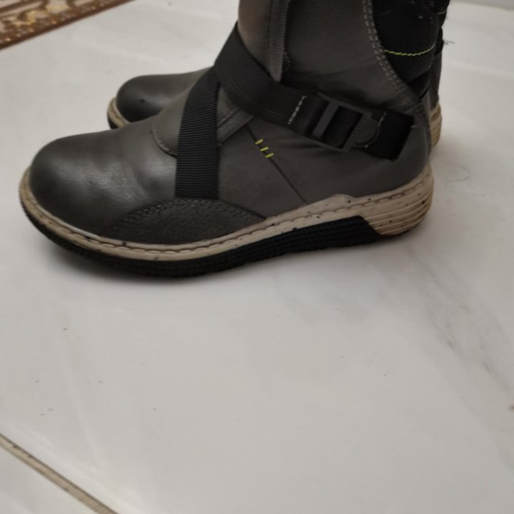 Ботинки демисезонные