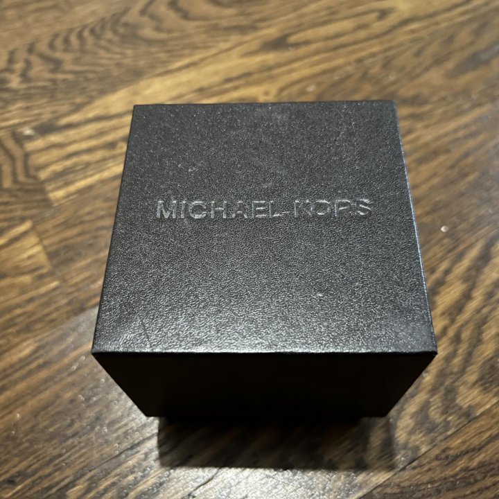 Часы Michael Kors