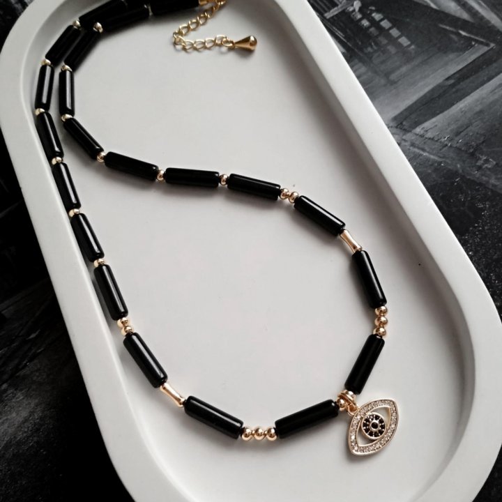 КОЛЬЕ ЧОКЕР